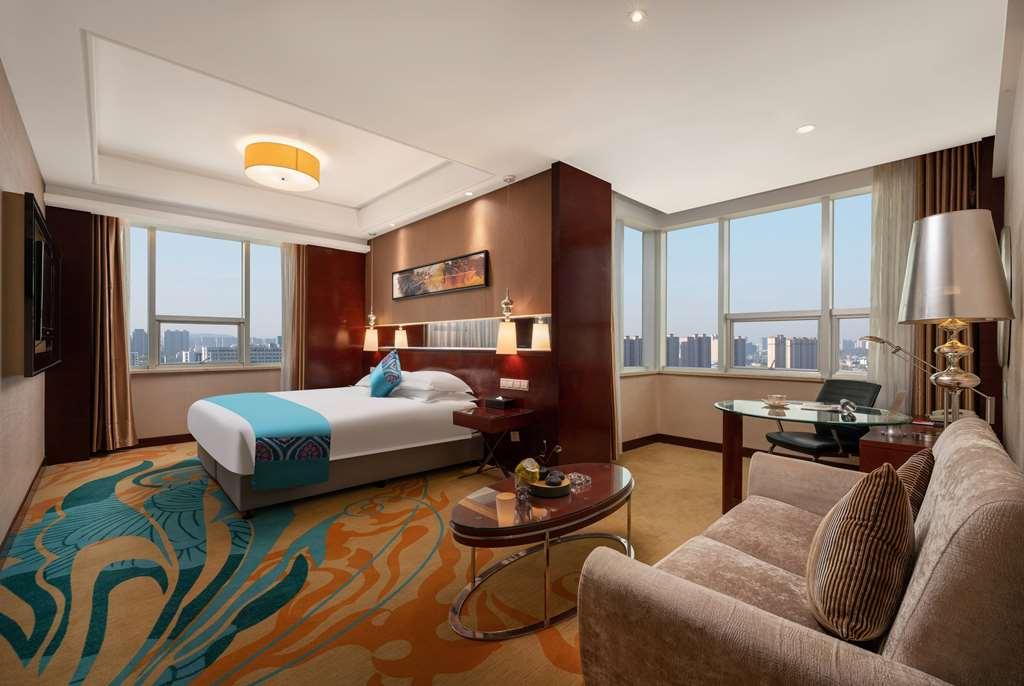 Ramada Zibo Hotel Zimmer foto