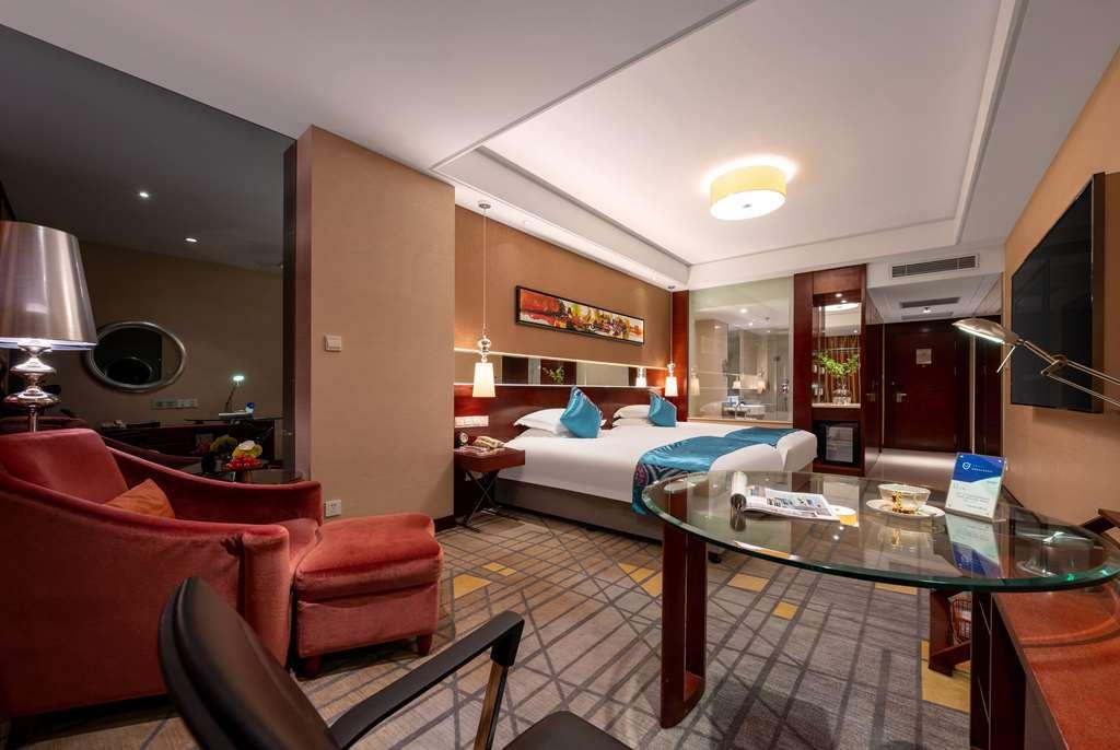 Ramada Zibo Hotel Zimmer foto