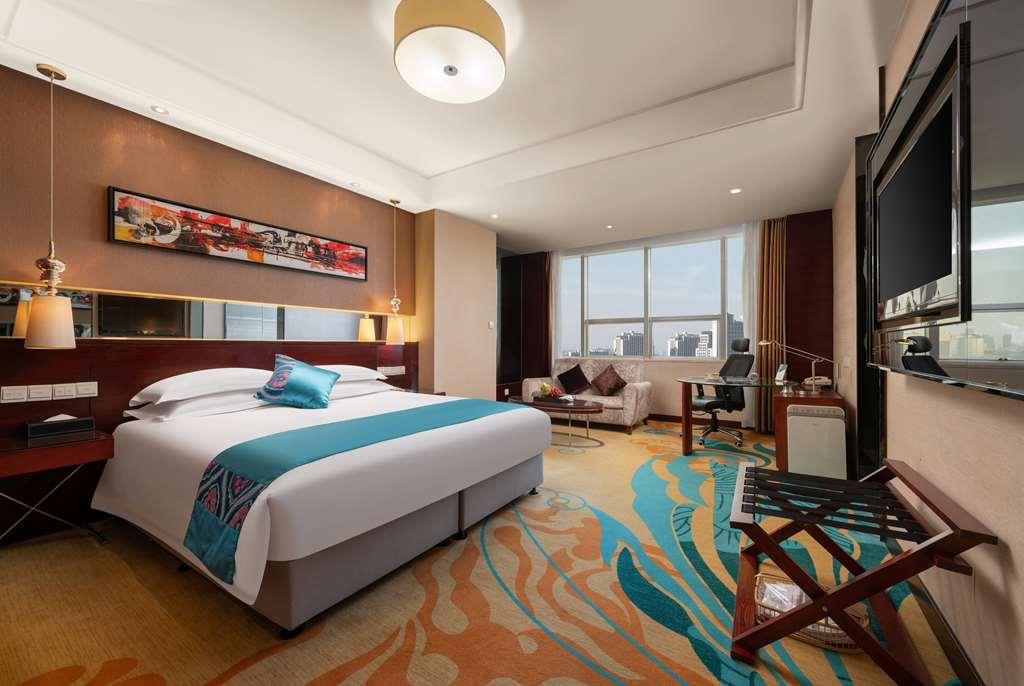 Ramada Zibo Hotel Zimmer foto