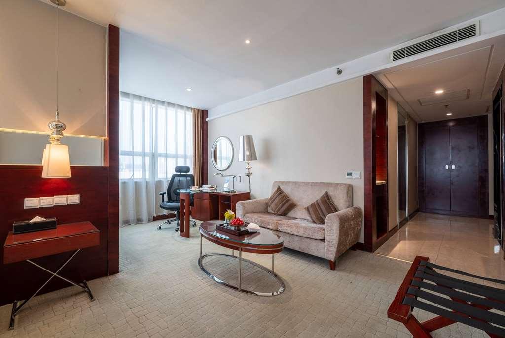 Ramada Zibo Hotel Zimmer foto