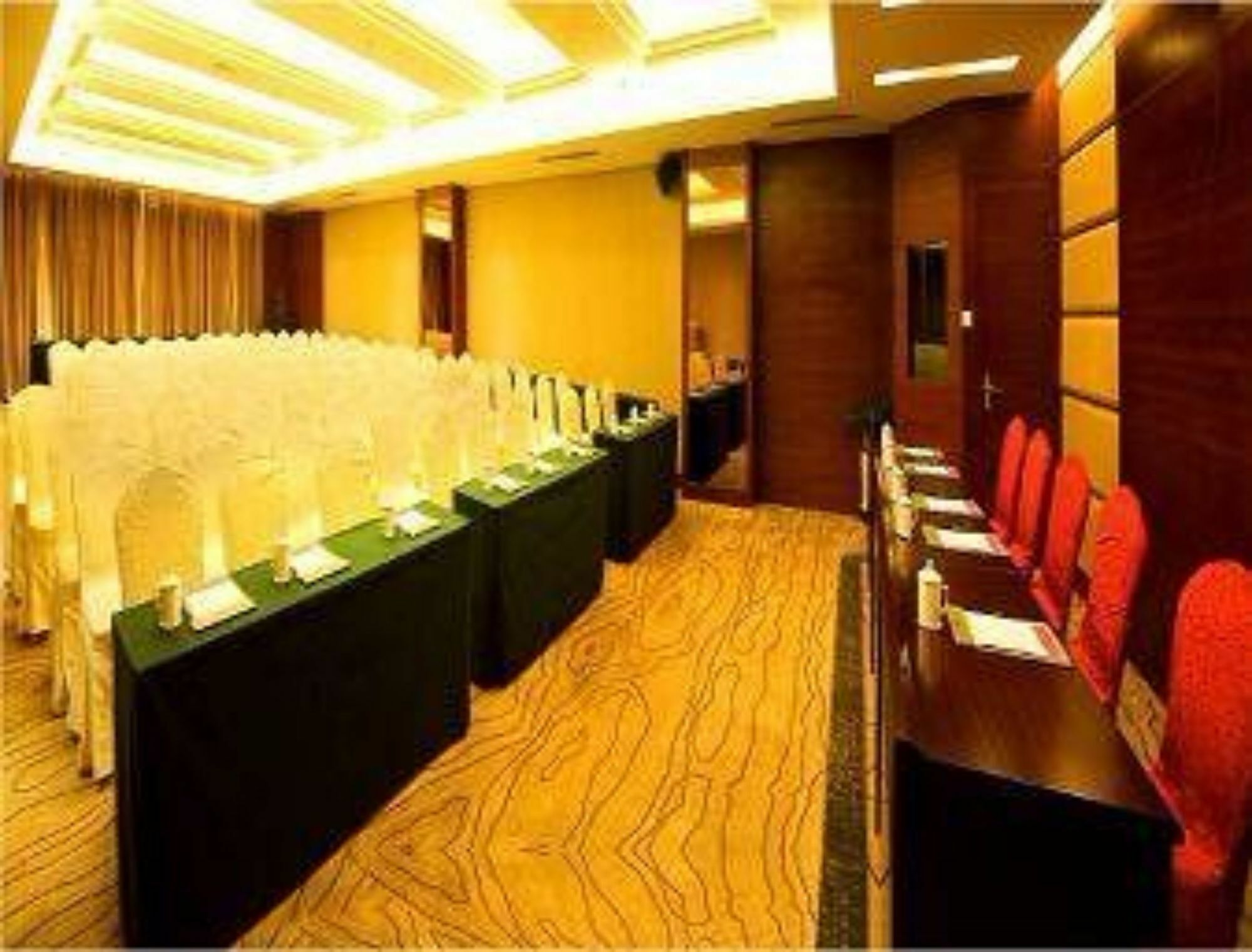 Ramada Zibo Hotel Einrichtungen foto